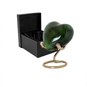 Urna de corazón con soporte y caja, urna de recuerdo para cenizas humanas, Honra a tu ser querido con Mini urnas, Mini urna de cremación para hombres y mujeres - Product Image 1