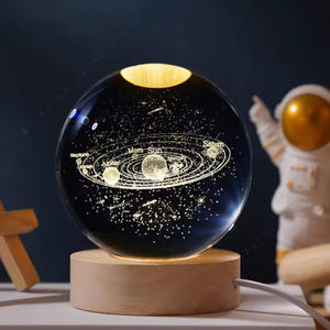 Venta caliente TikTok 3D Crystal Ball Lamp <span class=keywords><strong>Galaxy</strong></span> Sphere Night Light con Animal grabado y torre para decoraciones de regalo de Año Nuevo - Product Image 1