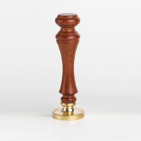 Sceau de cire personnalisé fait main sur le thème des animaux avec manche en bois et tête en laiton