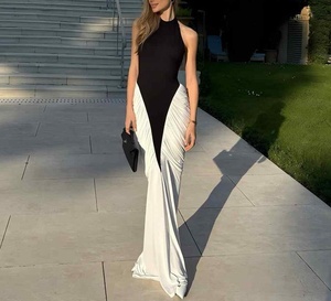 Nuovi Abiti Estivi da Donna all'Ingrosso, Vestito Lungo Sexy a Contrasto con Collo Halter, Schiena Scoperta e Arricciature, Elegante e alla Moda per Feste - Product Image 3