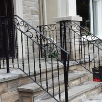 Clôtures de sécurité de jardin en fer forgé et alliage d'aluminium pour balcon et escalier, design moderne, acier galvanisé, vente en gros, résidentiel