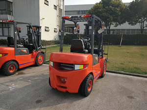 Carrello Elevatore Diesel da 3 Tonnellate FD30T, 3000kg, Contrappesato per Carichi Pesanti, Velocità 20km/<span class=keywords><strong>h</strong></span>, per Movimentazione Rapida in Fabbriche e Magazzini - Product Image 4