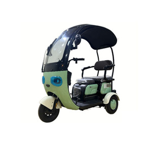 Triciclo eléctrico con cabina cerrada Triciclo de pasajeros con techo rígido Triciclo eléctrico con asiento trasero - Product Image 4