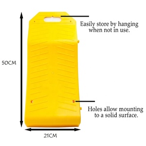 Rampes de protection pour pneus, supports de roues anti-pression pour stockage longue durée de véhicules, tampons de soutien de pneus en plastique HDPE emboîtables - Product Image 1