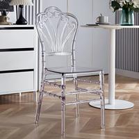 Nouvelles chaises de banquet d'hôtel empilables, chaise de mariage Chiavari, chaise de fête en plastique empilable, chaise en acrylique transparente en cristal