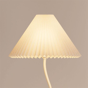 מגהצה לבן מודרני לבן ליד המיטה עם סלון הוביל סלון חדר שינה שינה פנסי קומה - Product Image 5