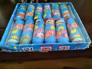 Fuegos Artificiales de Alta Calidad al por Mayor de Fábrica, DT 1115 W 026, Grandes y Ruidosos, Coloridos, Tipo Thunder King <span class=keywords><strong>Cracker</strong></span> - Product Image 6