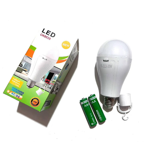 Супер яркий 20 Вт перезаряжаемая светодиодная лампочка портативный водонепроницаемый фонарь для кемпинга с аккумулятором, изготовленный из прочного пластика - Product Image 5