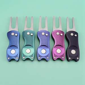 Marcador de pelota de golf divertido y único con grabado de logotipo en caja dorada, chapado en negro, Snapback Blip, etiqueta novedosa, Edge South Blanks Caps, Hong Marker - Product Image 3