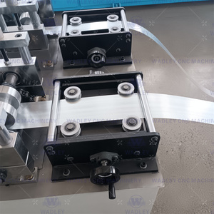 Maquinaria de Alta Calidad para Fabricación de Techos de Acero, Máquina de Perfilado de Rodillos CU, Máquina de Fabricación de Perfiles CU - Product Image 5