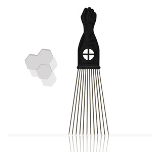 Peine para masaje del cuero cabelludo Playboy, forma de puño de acero inoxidable para el cuidado del cabello en salones y alivio del cuero cabelludo - Product Image 1