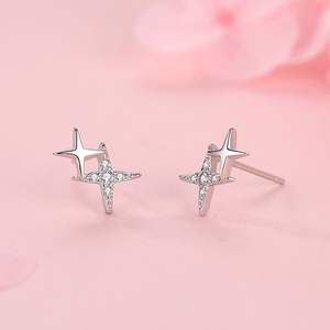 Pendientes de estrella minimalistas de plata de ley S925 con circonita, versión de cobre personalizable, para mujer, regalo de aniversario. - Product Image 3