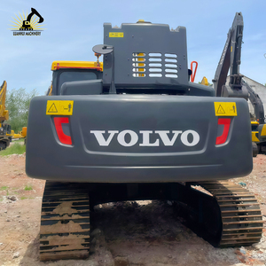 Excavadora Volvo 240 Usada de Tamaño Mediano, Avanzada y Confiable, para Instalación de Alcantarillas y Drenaje en Proyectos Rurales - Product Image 6