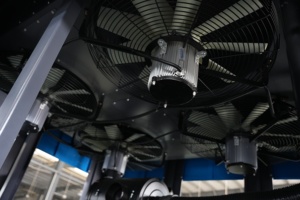 Compresor de Aire Estacionario de Alta Eficiencia Airking AKY-100 de 75KW y 12CBM - Compresor de Tornillo Lubricado Refrigerado por Aire de Baja Ruido y Velocidad Variable - Product Image 4