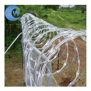 Fil barbelé galvanisé / Rouleau de fil de sécurité <span class=keywords><strong>Concertina</strong></span> à lames – Prix pour clôture de sécurité ferme et prison - Product Image 3