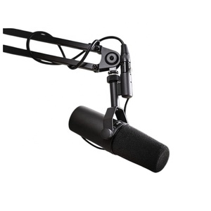 Microfono Dinamico Professionale SM7B con Cavo, Cardioide XLR, Qualità Audio Nitida per Podcast, Streaming e Registrazione in Studio - Product Image 1