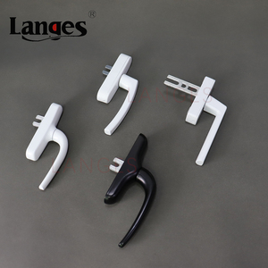 Manija de Aluminio con Bloqueo Multipunto y Sistema de Inclinación y Giro para Ventanas Abatibles, para África y Asia - Product Image 1