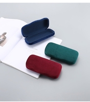 Boîte à lunettes rectangulaire en feutre et métal pour la production en gros, avec design robuste, impression de logo disponible