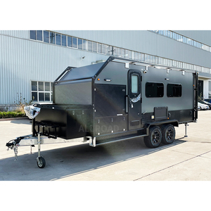 Grande caravane <span class=keywords><strong>de</strong></span> <span class=keywords><strong>camping</strong></span> moderne et robuste avec toit rigide et porte-moto - Product Image 3