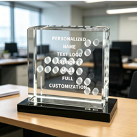 Trofeo de Cristal Neelpure 140235 con Patrón de Puntos Grabado en 3D y Base Negra para Premios Corporativos