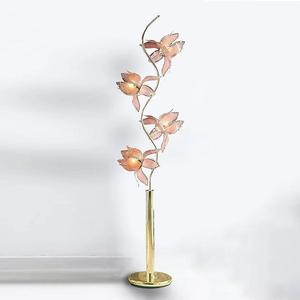 Lampadaire LED moderne Lotus-Design de fleurs en fer et verre pour salon, bureau, jardin - Product Image 4