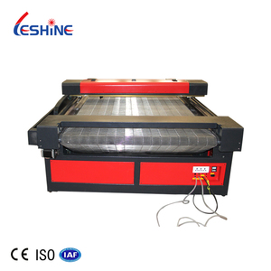 Machine de découpe laser CO2 pour tissus/étiquettes avec caméra CCD 100W 130W 150W, machine de découpe de tissus à alimentation automatique 1610 1810 1812 - Product Image 4