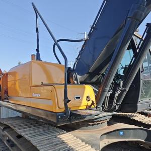 Excavatrice sur chenilles lourde Hyundai 300 LC-9T avec moteur Cummins QSB6.7 pour les opérations minières et de carrière - Product Image 2