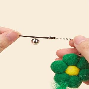 Jouets interactifs de luxe pour chats en gros – Ensemble de bâtons de jeu pour chats - Product Image 4