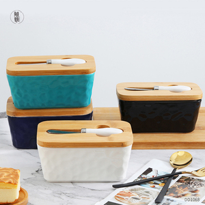 Porcelain air tight butter box container butter dish knife holder large ceramic butter dish with bamboo lid