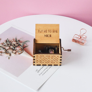 थोक अनुकूलन योग्य लकड़ी हाथ-क्रैंक्ड संगीत बॉक्स संगीत के लिए कार्यात्मक - Product Image 2