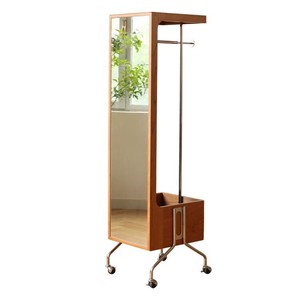 Espejo de Cuerpo Entero con Marco de Madera de Cerezo, Espejo de Pie Giratorio y Móvil con Perchero Integrado, Estilo Nórdico para el Hogar - Product Image 3