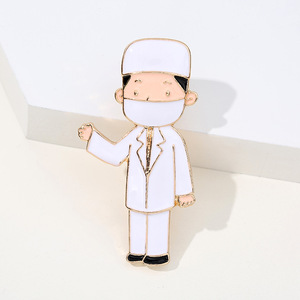 金属工芸品漫画医師ホワイトコートを身に着けているかわいいラペルバッジエナメルラペルピン卸売 - Product Image 1