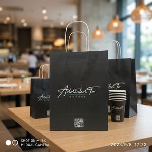 Bolsas de Compra de Papel Kraft Personalizadas Directas de Fábrica con Logotipo, Bolsas de Regalo de Lujo Ecológicas - Product Image 4