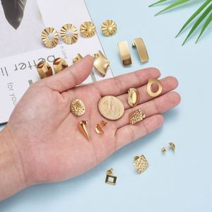 Round Square Wholesale Creative Personality Stainless Steel <b>Jewelry</b> <b>Findings</b> Accessories PVD Gold Plated Stud Earrings for Women - Product Image 3