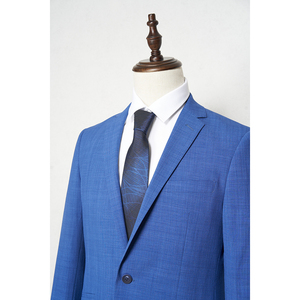 <span class=keywords><strong>Traje</strong></span> de chaquetas para <span class=keywords><strong>hombre</strong></span> 2024 último diseño <span class=keywords><strong>azul</strong></span> <span class=keywords><strong>claro</strong></span> de un solo pecho con cuello en V de alta calidad chaqueta acolchada para <span class=keywords><strong>hombre</strong></span> - Product Image 2