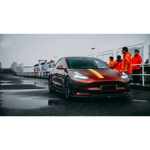 Kit carrosserie de style Vorstein comprenant une lèvre avant et arrière, des jupes latérales et un spoiler pour <span class=keywords><strong>Tesla</strong></span> <span class=keywords><strong>Model</strong></span> <span class=keywords><strong>3</strong></span>, mise à niveau vers un style de kit aérodynamique rapide - Product Image 6