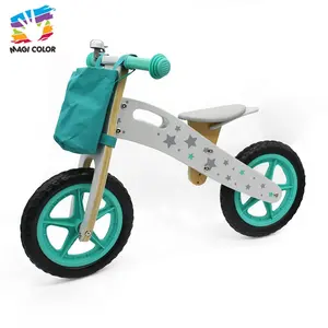 准备为孩子们运送学龄前木制平衡自行车W16C194