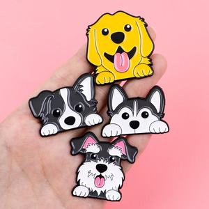 Lindo Insignia de Aleación de Zinc con Baño de Níquel Negro, Estilo Japonés Coreano, con Diseño de Perro Koki Grabado y Pintado - Product Image 2