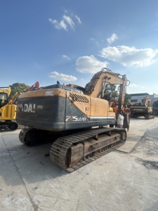 Excavadora de cadenas Hyundai 225LC-9 usada de 25 toneladas, motor original, excavadora hidráulica de segunda mano para construcción y minería. - Product Image 3