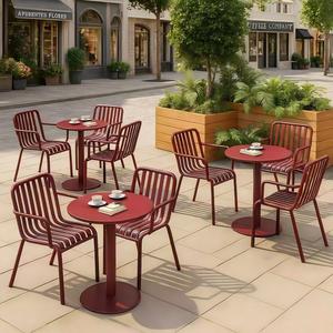 Juego de mesa y cuatro sillas para exteriores, sencillo, resistente a la lluvia y al sol, para tiendas de café o té con leche, Material metálico duradero, arte del hierro rojo - Product Image 1