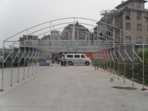 Carpa con marco de metal móvil, aparcamiento de coche grande, toldo telescópico móvil, cabina de tienda <span class=keywords><strong>para</strong></span> exteriores - Product Image 6