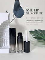 Tube de gloss à lèvres en plastique de 6 ml, emballage cosmétique, impression de logo personnalisée, 50 pièces MOQ, stock disponible, marques de beauté