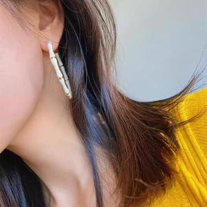 Orecchini a Cerchio Placcati Oro Rabdn per Donna, Classici per Uso Quotidiano E4693 - Product Image 5