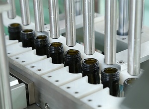 Mới hoàn toàn tự động đồ uống có cồn Chai làm đầy và niêm phong máy cho nước trái cây dầu dán Kem chai chất lỏng piston - Product Image 5