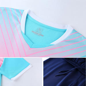 ชุดกีฬาฟุตบอลสำหรับเด็กและผู้ใหญ่ชุดเสื้อเจอร์ซีย์ชุดฟุตบอลชุดเต็มตัวดีไซน์ใหม่ออกแบบได้ตามต้องการ - Product Image 3