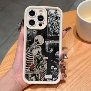 Casing Handphone TPU Anti Benturan Motif Tengkorak Pasangan dengan Desain Lensa Tangga untuk <span class=keywords><strong>iPhone</strong></span> <span class=keywords><strong>X</strong></span> Xr Xs 11 12 13 14 15 16 17 18 Pro Max - Product Image 1
