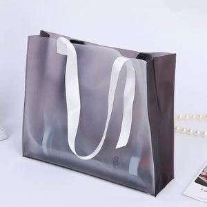 Sacs de plage en PVC transparent givré en gros, imperméables, imprimés UV, unisexes, couleurs et tailles personnalisables - Product Image 3