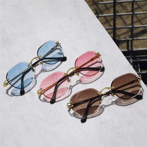 Lunettes <span class=keywords><strong>de</strong></span> <span class=keywords><strong>soleil</strong></span> unisexes <span class=keywords><strong>de</strong></span> luxe sans monture, verres polarisés et photochromiques, lunettes intelligentes tendance 2026, montures personnalisables - Product Image 2