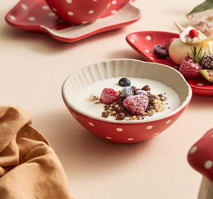 Simpatico Set da Tavola in <span class=keywords><strong>Ceramica</strong></span> a Forma di Fungo Rosso: Tazza, Piatto da Dessert, Ciotola per Noodle, Ciotola per Insalata, Cucchiaio - Stile Ins - Product Image 5