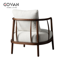 Fauteuil lounge en lin de style moderne avec pieds en bois, meubles de salon